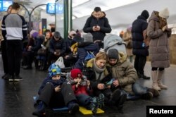 Locuitorii Kievului au fost alertați în numeroasă rânduri să se retragă în adăposturi, în ultimele luni.