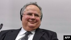 Грчкиот министер за надворешни работи Никос Коѕијас 