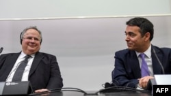 Прес-конференција на министрите за надворешни работи на Грција и на Македонија, Никос Коѕијас и Никола Димитров во Скопје во март, годинава 