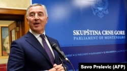 Подгорица- црногорскиот претседател Мило Ѓукановиќ се обраќа во парламентот, 02.12.2020