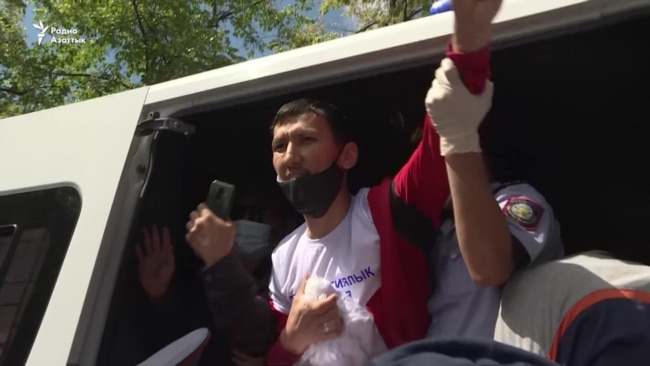 «Пусть старик уйдет!» Более сотни задержаны в день митингов в Алматы