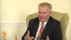 Гуфтугӯ бо сафири Бритониё дар Душанбе