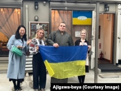 დანილო იაპონიაში ერთ-ერთ უკრაინულ დაწესებულებაში