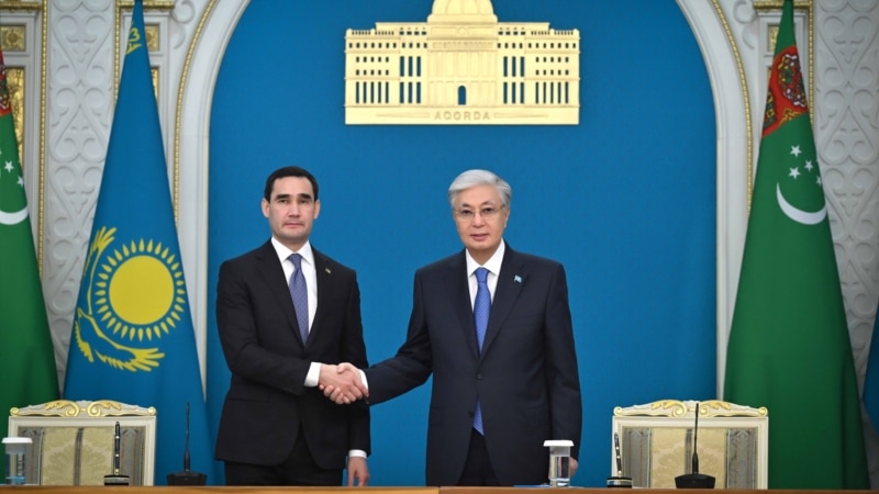 Prezident Berdimuhamedowyň Gazagystana saparynda ençeme resminama gol çekildi, uçar gatnawlary maslahat edildi