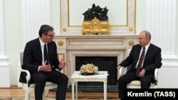 Президент Сербии Александр Вучич и президент России Владимир Путин (слева направо), 2020 год