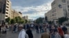 Zborovi Novog Sada pozvali su na okupljanje 10. jula, uoči početka Exit festivala, da bi "skrenuli pažnju svetske javnosti na borbu koju građani Srbije već osam meseci vode protiv režima".