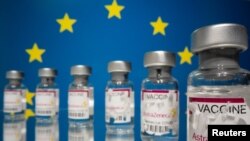 Vaksinat e AstraZenecas para flamurit të BE-së. 