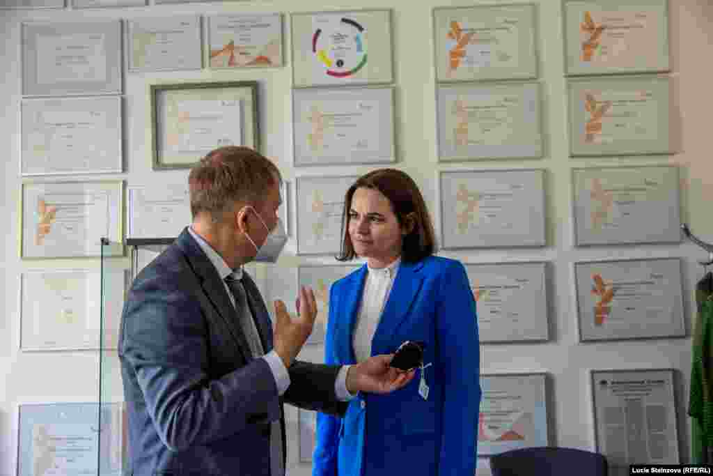 INTERNAL USAGE ONLY -- CZECH REPUBLIC – Belarusian opposition leader Svyatlana Tsikhanouskaya during visit at RFE/RL Headquarters in Prague, June 8, 2021 (permission to be requested at Photo Desk)