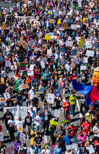 Най малко 8 млн души се включиха в протести във всички