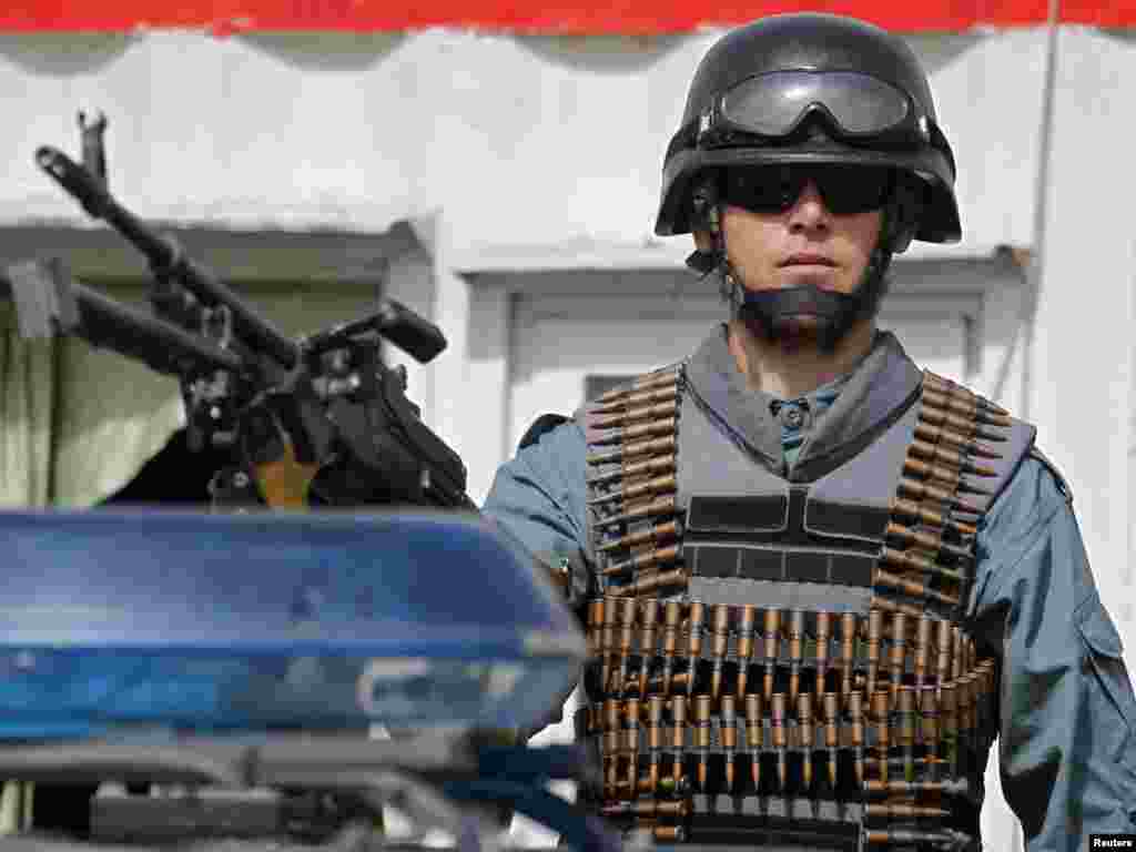 U glavnom gradu, Kabulu, pojačane su mjere sigurnosti. 