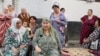 Сокинони се бинои сохти шӯравӣ дар маркази шаҳри Хуҷанд шикоят доранд, ки ширкати “Асри мо” манзилҳои онҳоро бе пардохти ҷуброни муносиб вайрон карда, хонаҳои муосири баландошёна сохтанист. Онҳо мегӯянд, дар ин муомила ҳуқуқашон нодида гирифта шудааст