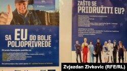 Plakat na konferenciji za novinare povodom projekta Awareness II 