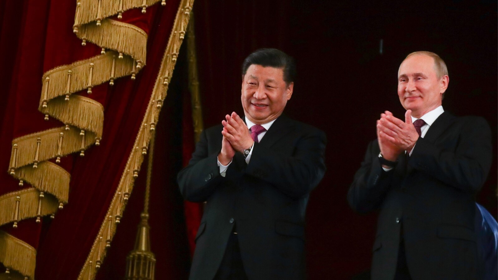 Președintele Chinei, Xi Jinping, alături de cel rus, Vladimir Putin, la Teatrul Balșoi, în vara lui 2019
