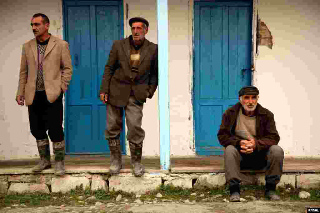 Ağsunun Qaravəlli kəndi #10