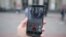 Молодые люди играют в Pokemon Go в Минске