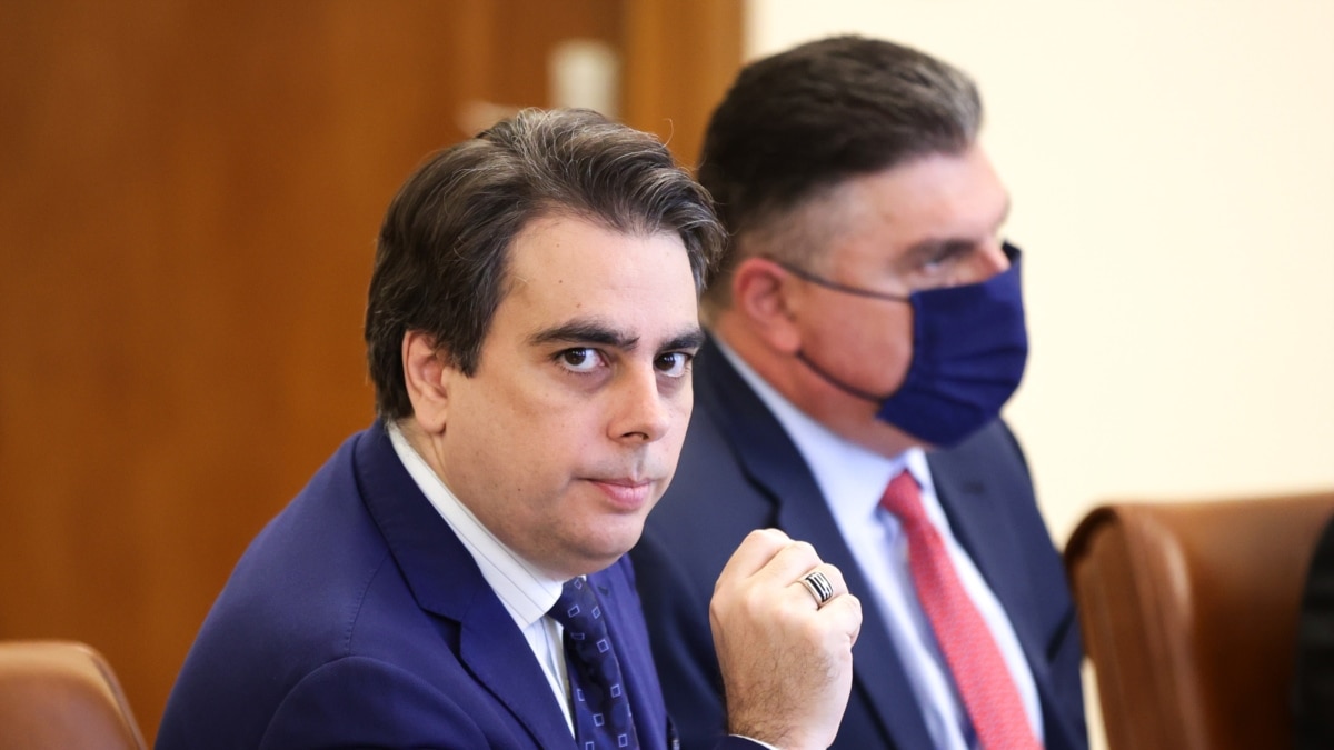 Собственикът на "Инса ойл" Георги Самуилов е информирал Асен Василев,