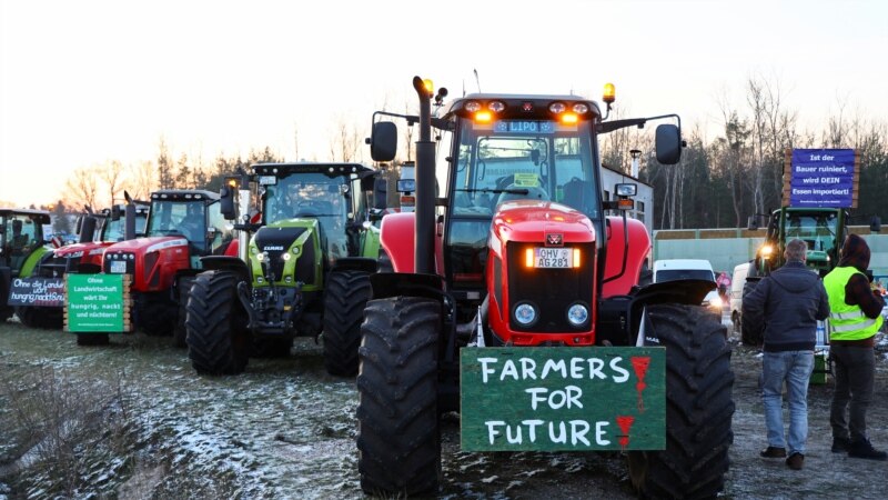 Njemački farmeri na protestima protiv plana za ukidanje poreznih olakšica 