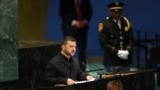 Президент України Володимир Зеленський виступає під час загальних дебатів Генеральної асамблеї Організації Об'єднаних Націй у штаб-квартирі ООН у Нью-Йорку 24 вересня 2025 року