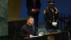 Президент України Володимир Зеленський виступає під час загальних дебатів Генеральної асамблеї Організації Об'єднаних Націй у штаб-квартирі ООН у Нью-Йорку 24 вересня 2025 року