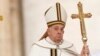 Papa Françesku gjatë meshës së Pashkëve në Vatikan. 31 mars 2024. 