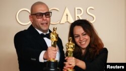 شیرین سوهانی و حسین ملایمی پس از دریافت اسکار