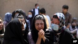 Члени громади хазарейців зіткнулися з тривалої дискримінацією і переслідуванням у переважно сунітському Афганістані