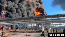 Пожар на территории Пермской нефтеперекачивающей станции после второго подряд удара украинских войск 30 апреля