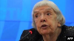 Людмила Алексєєва, фото 2 травня 2012 року