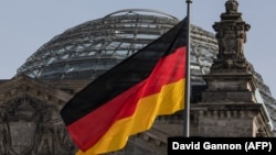 Речник федеральної прокуратури Німеччини заявив журналістам 9 вересня, що розслідування відкрили «за підозрою у шпигунстві»