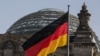 Flamuri i Gjermanisë para Bundestagut.
