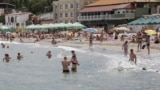 UKRAINE-WAR/BEACHES