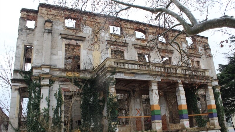 Ruševine u Mostaru i 25 godina poslije rata