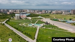 Кыргыз-түрк “Манас” университетинин кампусу. Бишкек.