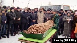 Маузир Гыйниятуллин белән хушлашу 