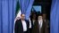 علی خامنه‌ای و وحید حقانیان (عکس آرشیو)