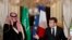 امانوئل مکرون، رئیس جمهوری فرانسه و محمد بن سلمان، ولیعهد عربستان سعودی در نشست خبری مشترک در بهار سال ۲۰۱۸