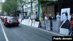 Акція протесту української діаспори в Нью-Йорку 