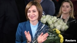 Maia Sandu se bucură pentru victoria în alegerile prezidențiale. O așteptă însă o luptă cel puțin la fel de dificilă, cea de la parlamentare.