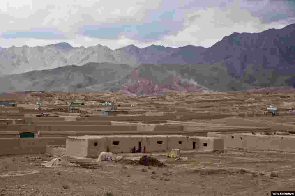 Some returnees have made makeshift dwellings on government land on the outskirts of Kabul.&nbsp;