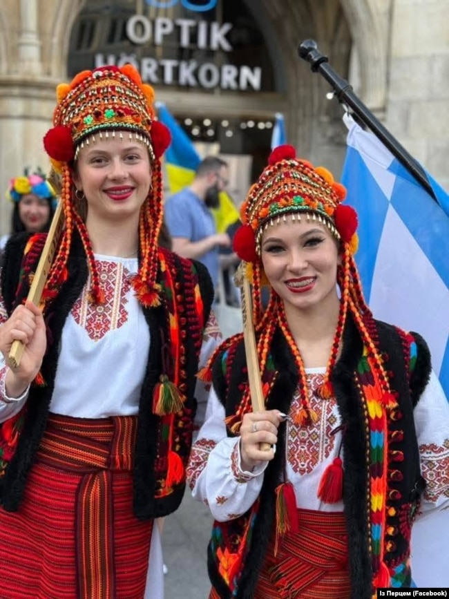Учасниці колективу