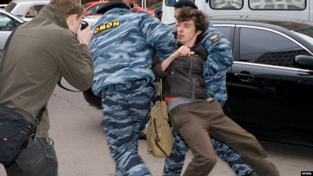 В милицию попали активисты почти всех движений, которые принимали участие в «марше». 6 мая, Москва