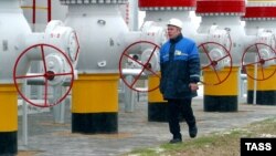 Кампрэсарная станцыя газаправоду «Ямал — Эўропа» каля Крупак