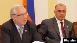 Armenia -- Nikolay Ryzhkov (L), a Russian State Duma member, at a news conference in Yerevan, 11Nov2010.