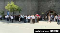 Armenia - Workers of the Ararat Brandy-Wine-Vodka Factory protest outside its premises in Yerevan, July 13, 2026.