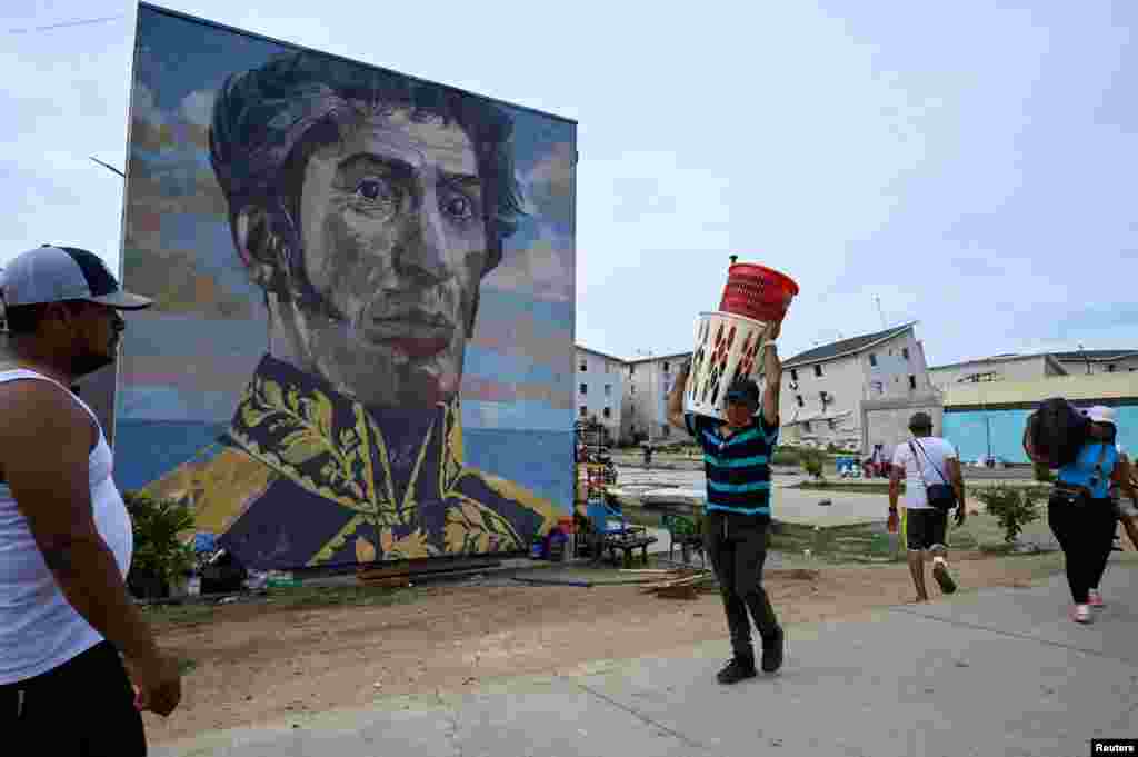Un portret al lui Simon Bolivar, „Eliberatorul”, în La Guaira.