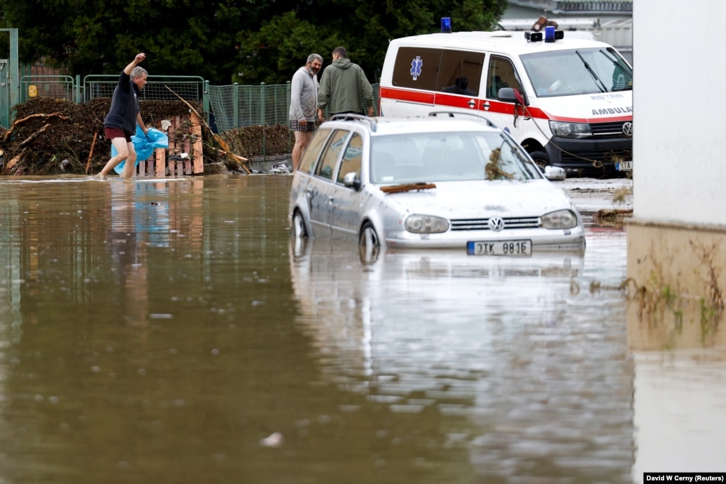 Një rrugë e vërshuar në Jesenik, të Republikës Çeke më 15 shtator 2024.&nbsp;