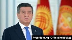 Qirg‘iziston prezidenti Sooronbay Jeenbekov uch yil prezidentlik qildi.