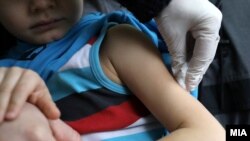 Архивска фотографија-  Вакцинирање на вакцинален пункт во Скопје 