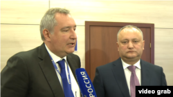 Vicepremierul rus Dmitri Rogozin (stânga) și președintele Republicii Moldova Igor Dodon, Moscova,1 iunie 2017