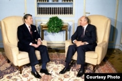 Рейган и Горбачёв в Женеве